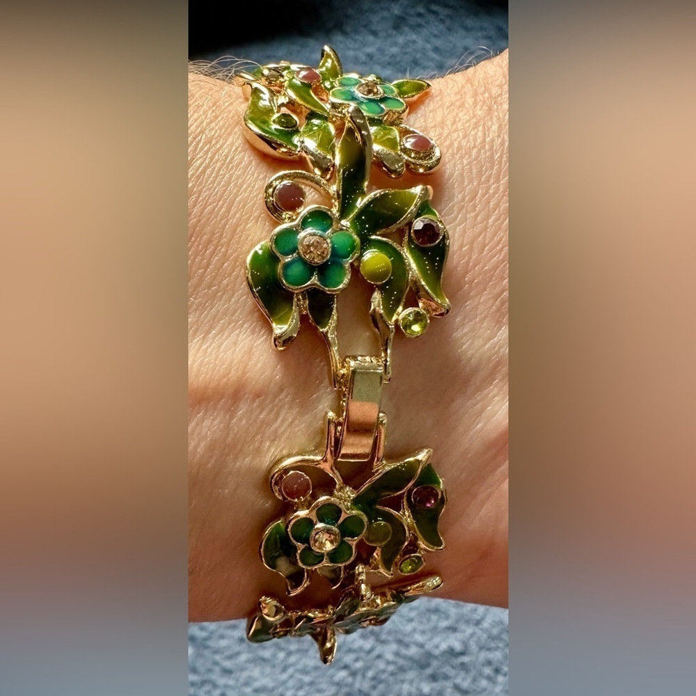 Vintage Monet Green and Purple Floral Enamel Bracelet with Intricate Design - Picture 3 of 6